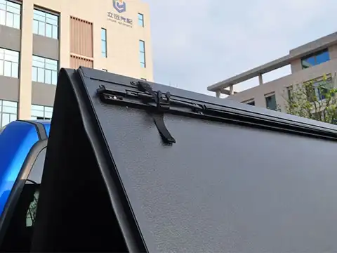 Low Profile Hard Tri-Fold Tonneau Cover for Ford